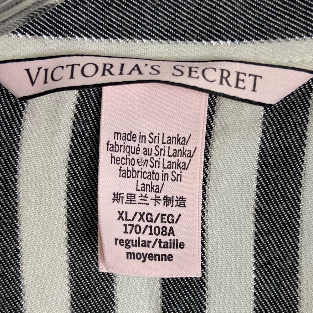 Victoria's Secret XL Gray + White Striped Metallic Flannel Pajamas 2-Piece Set - Picture 5 of 16